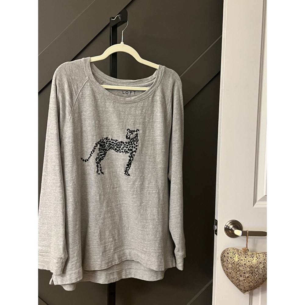 LOFT Gray Sweatshirt with Embroidered Cheetah Crew Neck Long Sleeve XXL